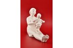 statuete, Maternitāte, porcelāns, PSRS, autordarbs, modeļa autors - Ija Venkova, 20 gs. 50tie gadi,...