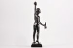 statuete, Jaunais kosmonauts - sapņotājs, čuguns, 20.5 cm, svars 554.95 g., PSRS, Kasli, 1961 g....
