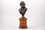 krūšutēls, Gogolis, bronza, h = 33 (12,8 + 20,2) cm, svars 2550 g., Krievijas impērija, K.F.Verfeļ,...