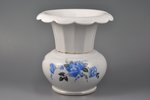 vase, porcelain, M.S. Kuznetsov manufactory, Riga (Latvia), 1937-1940, 20 cm, third grade...