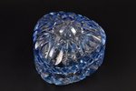 case, two-color crystal, 11 x 11 x 7 cm...
