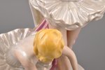 статуэтка, Балерины перед выступлением, фарфор, СССР, Киевский экспериментальный керамико-художестве...