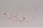 очки, в футляре, "N.Prindull Optiker Riga.", металл, стекло, Латвия, 20-30е годы 20го века...