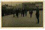 фотография, Латвийская армия, празднование 15 мая, парад  принимает премьер-министр М. Скуениекс, Ла...