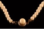 beads, white coral, diameter of the beads 1.4 cm - 0.5 cm, silver, 800 standard, 41.17 g., the item'...