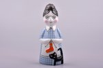 статуэтка - настенный декор "Бабушка с котом", фарфор, Рига (Латвия), СССР, Рижская фарфоровая фабри...