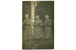 фотография, группа солдат с винтовками Арисака, Российская империя, начало 20-го века, 13,8x8,8 см...