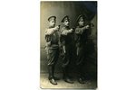 фотография, солдаты с револьверами системы Нагана, Российская империя, начало 20-го века, 13,8x8,8 с...