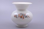vase, porcelain, Riga Ceramics Factory, Riga (Latvia), 1941-1947, h 14.6 cm...