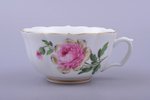 tējas pāris, porcelāns, Meissen, Vācija, Ø (apakštasīte) 13.1 cm, h (tasīte) 5.2 cm, grūti pamanāms...