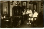 фотография, Рига, внутренний вид парикмахерской, Латвия, 20-30е годы 20-го века, 13,8x8,8 см...