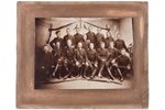 fotogrāfija, uz kartona, virsnieku un kareivju grupa, otrajā rindā otrais no kreisās - Purvlīcis, Kr...