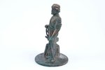 statuete, "Kalējs", bronza, h 11.8 cm, svars 590.05 g....