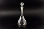 karafe, Lorupa stikla rūpnīca, kristāls, Igaunija, 20 gs. 20-30tie gadi, h (ar korķi) 30.3 cm, nelie...