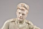 statuete, kareivis Tjorkins, porcelāns, Rīga (Latvija), PSRS, roku gleznojums ar autora parakstu, Rī...