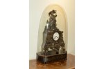 mantel colck, with glass dome, gold plated, spelter, h=62,5 cm, in working condition, with key...