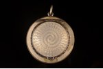 a medallion, guilloche enamel, 35.5 g., the item's dimensions Ø 4.6 cm, 1908-1917, workshop of Anna...