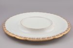plate, porcelāns, Kornilovu Brāļu manufaktūra, Krievijas impērija, 1914-1917 g., Ø 33.5 cm, zvīņveid...