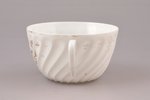 tea pair, porcelain, M.S. Kuznetsov manufactory, Riga (Latvia), 1872-1887, h (cup) 5.2 cm, Ø (saucer...