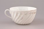 tējas pāris, porcelāns, M.S. Kuzņecova rūpnīca, Rīga (Latvija), 1872-1887 g., h (tasīte) 5.2 cm, Ø (...