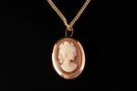 a set of a ring, earrings, pendant with chain, cameo, gold, 585 standard, total weight of items 10.8...