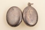 a medallion, silver, 875 standard, 6.7 g., the item's dimensions 2.9 x 2 cm, the 20ties of 20th cent...
