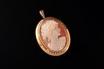 pendant-brooch, cameo, gold, 585 standard, 4.22 g., the item's dimensions 2.9 x 2.4 cm, Finland...