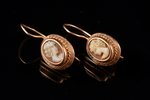 earrings, cameo, gold, 585 standard, 1.44 g., the item's dimensions 1.2 x 0.9 cm, Finland...