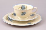 tea trio, porcelain, Riga Ceramics Factory, Riga (Latvia), 1940-1941, h (cup) 5.8 cm, Ø (saucers) 14...