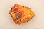 amber, 54 g., the item's dimensions 6.2 x 6.1 x 2.9 cm...