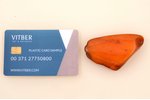 amber, 21.15 g., the item's dimensions 7 x 4.1 x 1.3 cm...