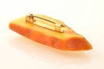 a brooch, amber, 9.8 g., the item's dimensions 2.4 x 5.8 x 1 cm...