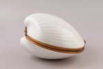 case, "Shell", porcelain, Limoges, France, the 2nd half of the 20th cent., h 10 x 16.5 x 15.5 cm, Pi...