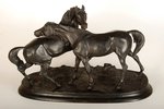 figurative composition, "Horses in the wild", cast iron, 33.7 x 50.9 x 20.6 cm, weight 11 080 g., Ru...