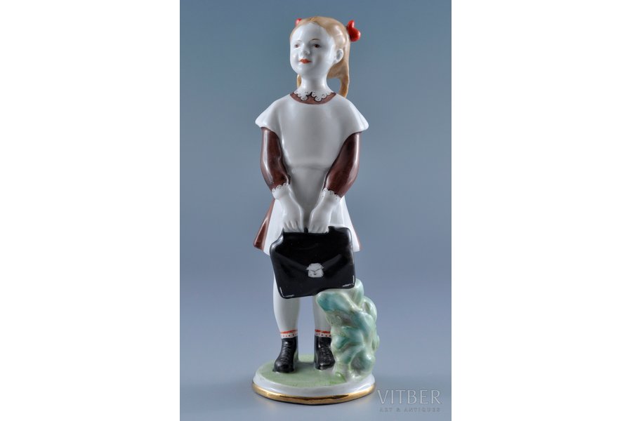 figurine, A Pupil, porcelain, USSR, LFZ - Lomonosov porcelain factory, the 50ies of 20th cent., 18.5 cm