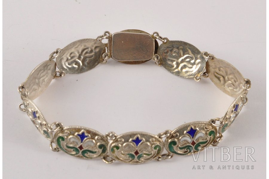 a bracelet, with enamels, silver, 916 standard, 13.65 g., the diameter of the bracelet 5 cm, the 50ies of 20th cent., USSR, Leningrad (St.Peterburg)