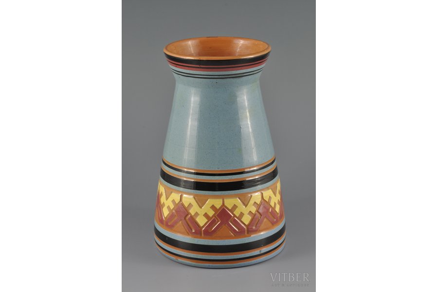 vase, 23 cm, ceramics, Riga (Latvia), Kuznetsov, the 20-30ties of 20th cent., the ornament of Madernieks (a painter)