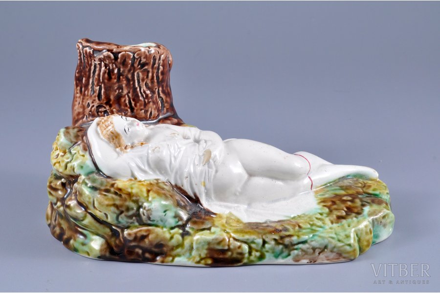 figurine, On a rest, faience, Russia, M.S. Kuznetsov manufactory, the 19th cent., 9x17 cm, insignificant chips