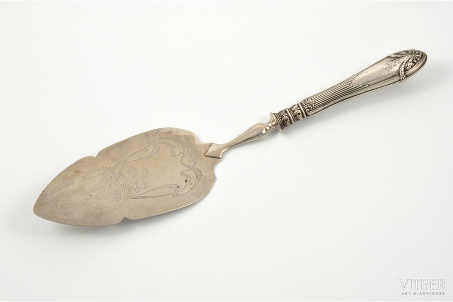 cake server, silver, methal, 875 standart, the 20ties of 20th cent., 95.30 g (item's weight), Latvia, l 29.5 cm, with plant-like Art-Nouveau style ornament