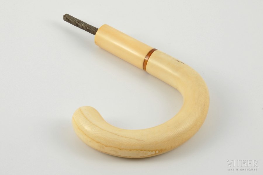 walking stick handle, ivory, amber, 13 x 11.5 cm, weight 171.3 g, cracked