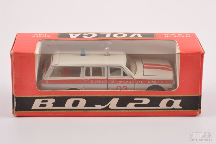 car model, GAZ 24 02 Volga Nr. А24, "Ambulance", metal, USSR, 1986