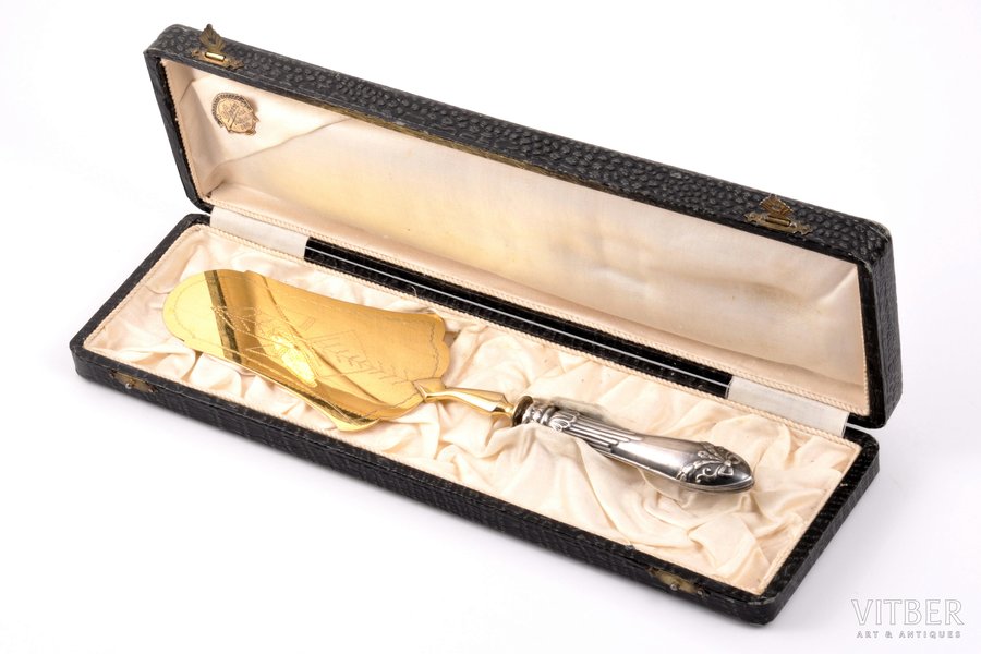 cake server, silver, 875 standart, gilding, the 30ties of 20th cent., (item's weight) 87.05 g, Latvia, 26 cm