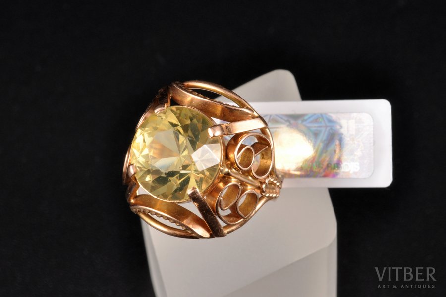 кольцо, золото, 585 проба, 6.92 г., размер кольца 18, кварц, 70-80е годы 20го века, сертификат качества