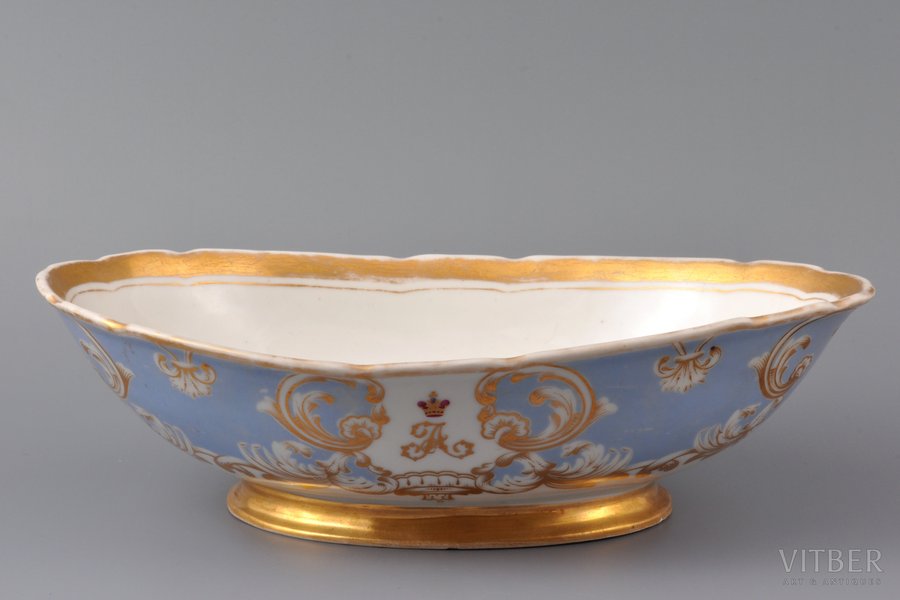 salad-bowl, porcelain, Kornilov Brothers manufactory, Russia, the middle of the 19th cent., 30.8 x 20.8 cm