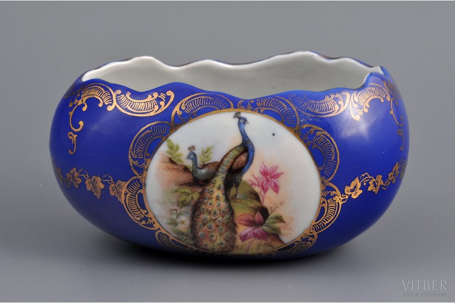 easter egg, Peafowl, porcelain, Germany, the 20-30ties of 20th cent., 13.5x9x7 cm