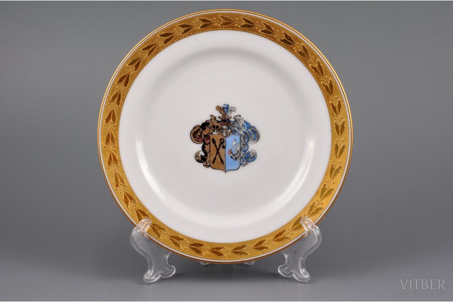 šķīvis, Deņisovu dižciltīgās dzimtas ģerbonis, porcelāns, Drēzdenes porcelāna fabrika, Vācija, 19. gs. 2. puse, 15.5 cm