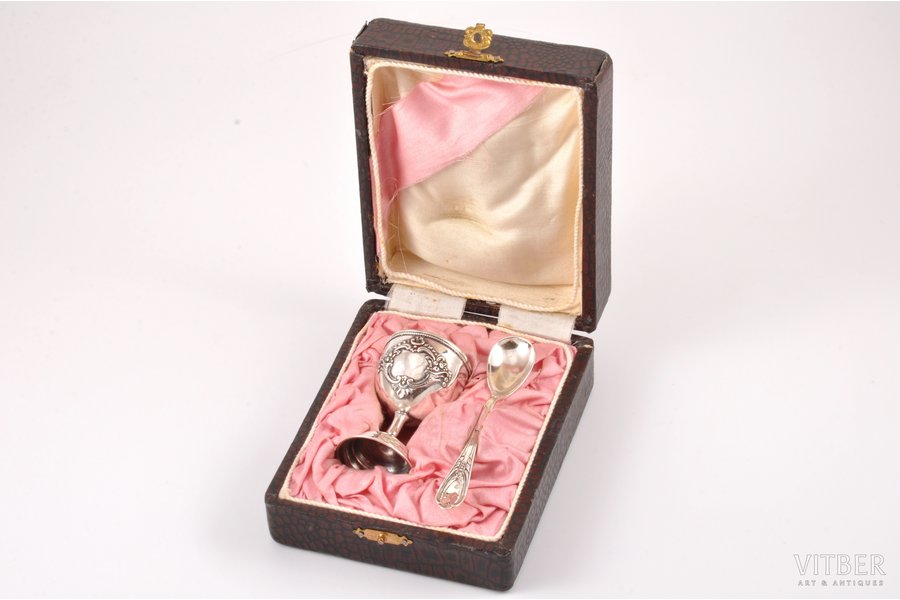 set, egg holder, spoon, in a case, silver, 875 standart, the 20ties of 20th cent., (общий) 39.60 g, Riga, Latvia, Ø 4 cm, (spoon) 11 cm