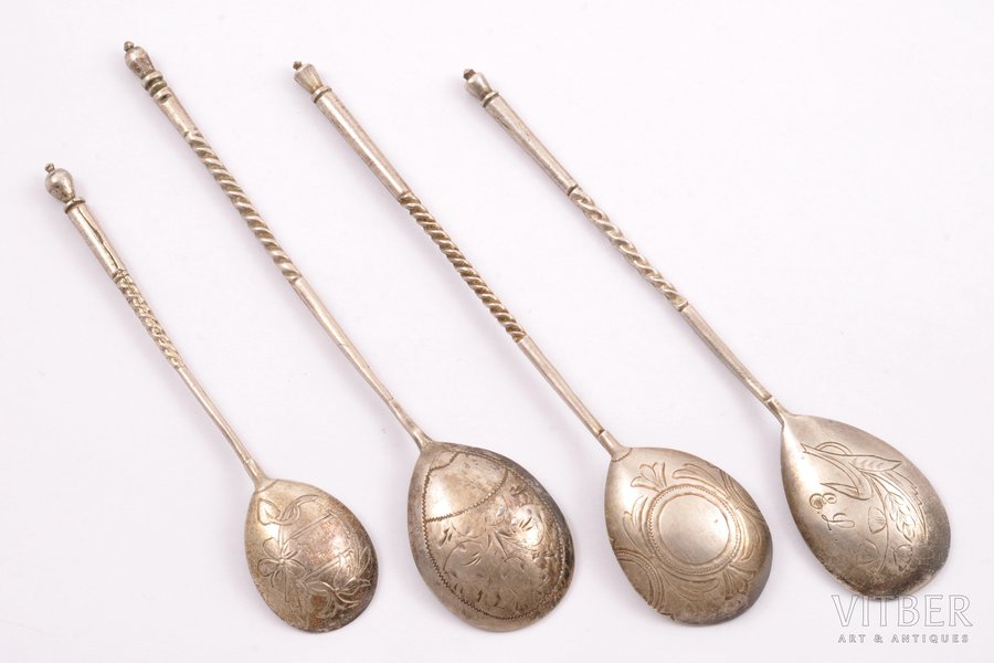 set of teaspoons, silver, 84 standard, 48.65 g, engraving, 10.4 - 13.7 cm, the 2nd half of the 19th cent., Russia, no hallmarks on the shortest spoon