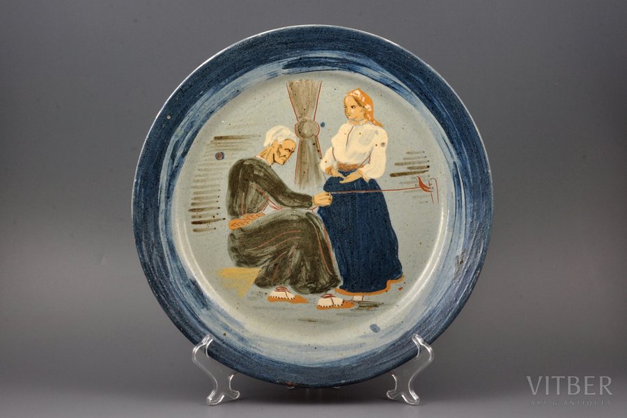 decorative wall dish, hand-painted, ceramics, sculpture's work, handpainted by A. Sirotin, Riga (Latvia), the 20-30ties of 20th cent., Ø 33.3 - 33.4 cm