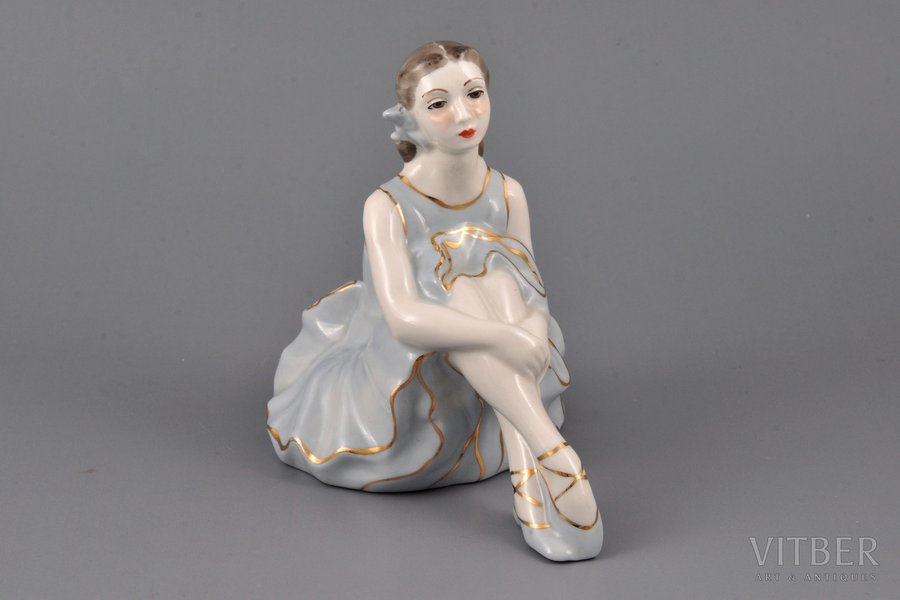 figurine, Ballerina, porcelain, Riga (Latvia), USSR, Riga porcelain factory, molder - Rimma Pancehovskaya, the 50ies of 20th cent., 11.2 cm, first grade
